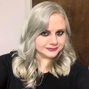 Meet your Posher, Carly